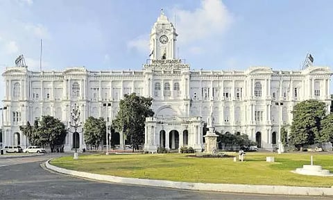 சென்னையில் அனுமதியின்றி அமைக்கப்பட்ட 165.87 கி.மீ. நீள கேபிள், இன்டர்நெட் வயர்கள் அகற்றம் - மாநகராட்சி நடவடிக்கை