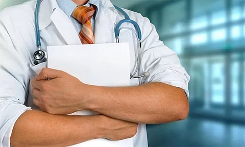 உதவி மருத்துவர் பணிக்கு வரும் 25-ந் தேதி வரை விண்ணப்பிக்கலாம் - மருத்துவப் பணியாளர் தேர்வு வாரியம் அறிவிப்பு