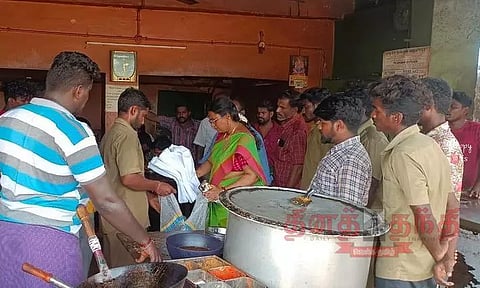 பிளாஸ்டிக் பொருட்கள் பறிமுதல்