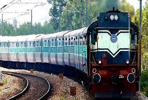 இன்று முதல் 18 நாட்களுக்கு சேலம்-கோவை பயணிகள் ரெயில் ரத்து