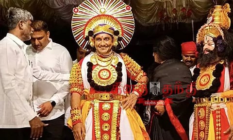 யக்ஷகானா கலைஞர் வேடத்தில் மந்திரி சுதாகர்