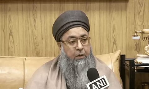 மோகன் பகவத்தை தேசத் தந்தை என புகழ்ந்த இஸ்லாமிய தலைவருக்கு ஒய் பிரிவு பாதுகாப்பு