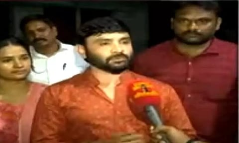 "வெற்றிமாறனின் கருத்துஅவரின் தனிப்பட்ட கருத்து" - மனம் திறந்த பாடலாசிரியர் சினேகன்