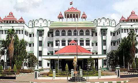 ஆன்லைன் விளையாட்டுகளுக்கு முடிவு கட்டாமல் விடப்போவதில்லை - மதுரை ஐகோர்ட்டு