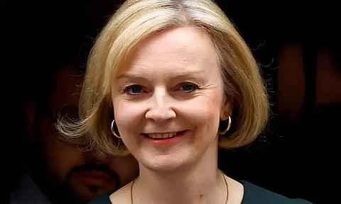 சொந்தக்கட்சி எம்.பி.க்களிடம் இருந்து இங்கிலாந்து பிரதமர் லிஸ் டிரசுக்கு நெருக்கடி வரிகுறைப்பு திட்டங்கள் மறுபரிசீலனையா?