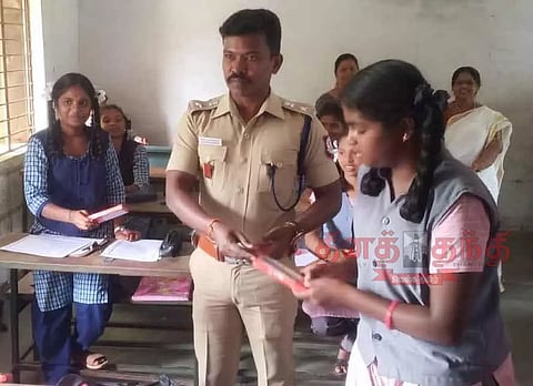 பள்ளி மாணவ, மாணவிகளுக்கு கட்டுரை, ஒவிய போட்டி