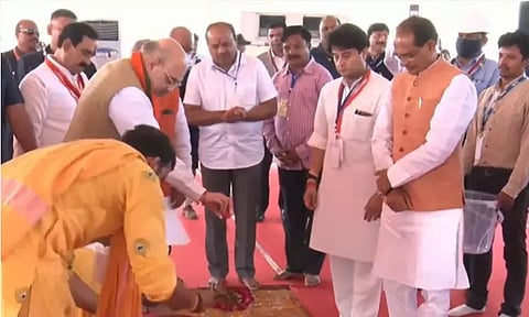 குவாலியர் விமான நிலைய விரிவாக்க பணிகளுக்கு அடிக்கல் நாட்டினார் - மத்திய மந்திரி அமித் ஷா