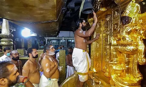 ஐப்பசி மாத பூஜை: சபரிமலை அய்யப்பன் கோவிலில் இன்று நடை திறப்பு