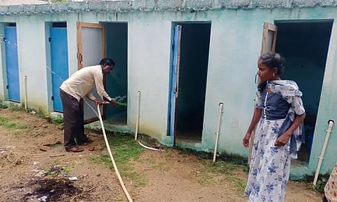 பராமரிக்கப்படாத பொது கழிவறையால் பெண்கள் அவதி