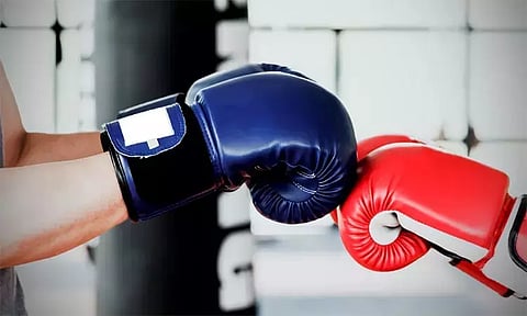 மாநில அளவிலான குத்துச்சண்டை போட்டி: கரூர் அரசு கலைக்கல்லூரி மாணவர்கள் வெற்றி