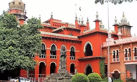 நீதிபதிகள் மீது ஆதாரமற்ற கருத்து வெளியிடும் யூடியூப் சேனல்கள்; முளையிலேயே கிள்ளி எறிய வேண்டும் - சென்னை ஐகோர்ட்டு எச்சரிக்கை