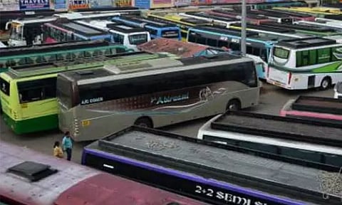 தீபாவளி பண்டிகை: ஆம்னி பஸ்களின் கட்டணம் பல மடங்கு உயர்வு - பயணிகள் அதிர்ச்சி...!