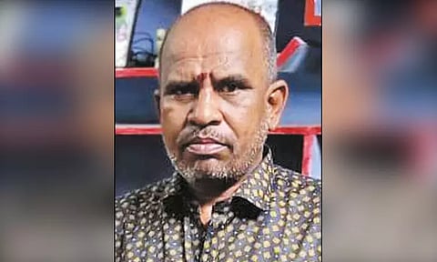 லோடு வாகனம் மின்கம்பி மீது உரசியதால் மின்சாரம் தாக்கி லாரி டிரைவர் பலி - போலீசார் விசாரணை