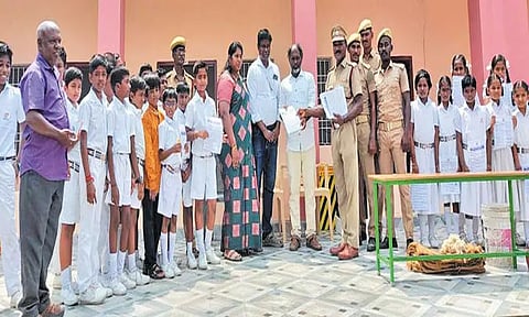 தீயணைப்பு துறை சார்பில் விழிப்புணர்வு ஒத்திகை நிகழ்ச்சி