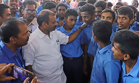 தூய்மை இந்தியா திட்டத்தை பிரதமர் மோடி கொண்டுவந்ததன் விளைவாக 6 ஆண்டுகளில் நாடு தூய்மையாக மாறிவிட்டது - மத்திய மந்திரி எல்.முருகன்