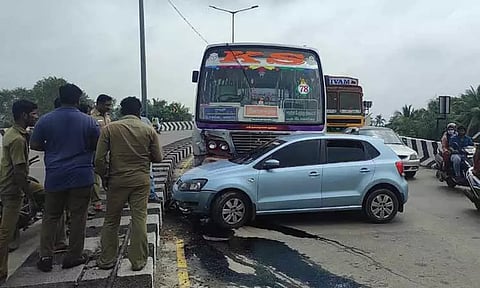 மோதிவிட்டு நிற்காமல் சென்ற பஸ்சை காரால் மறித்தவரால் பரபரப்பு