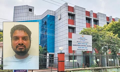 போதைப்பொருள் கட்டுப்பாட்டு துறை அலுவலகத்தின் 3-வது மாடியில் இருந்து குதித்து கைதி தற்கொலை - சாவில் மர்மம் இருப்பதாக மனைவி புகார்