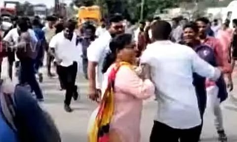 தமிழக மாணவர்கள் தாக்கப்பட்ட சம்பவம்; இரு மாநில பிரச்சினையாக பெரிதுபடுத்த வேண்டாம் - ஆந்திர போலீஸ் அதிகாரி வேண்டுகோள்