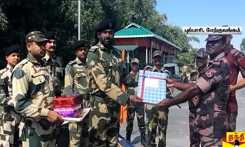 இந்திய - வங்கதேச வீரர்கள் இனிப்புகள் பரிமாறி தீபாவளி கொண்டாட்டம்..!