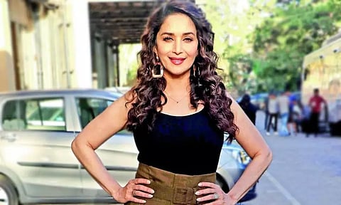 பிடித்ததை செய்யுங்கள் பெண்களுக்கு மாதுரி தீட்சித் அறிவுரை