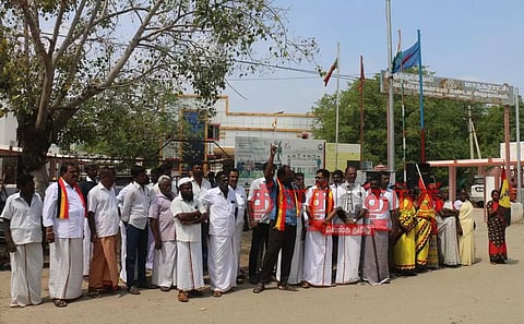 தே.மு.தி.க.வினர் ஆர்ப்பாட்டம்