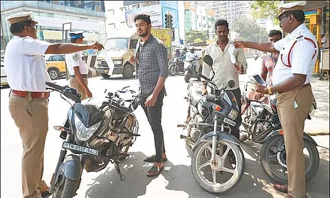 சென்னையில் புதிய மோட்டார் வாகன சட்டம் அமலுக்கு வந்தது