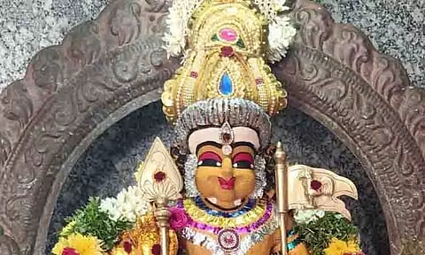 கந்தசஷ்டி 3-ம் நாளை முன்னிட்டு கோவில்களில் சிறப்பு அபிஷேகம்