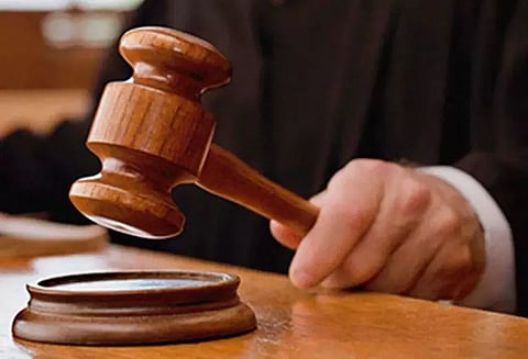 கோடரியால் வெட்டி மனைவி கொலை: தொழிலாளிக்கு ஆயுள் தண்டனை