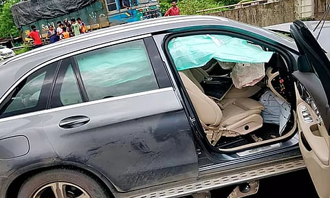 சைரஸ் மிஸ்திரியுடன் விபத்தில் சிக்கிய நண்பர் ஆஸ்பத்திரியில் இருந்து வீடு திரும்பினார்