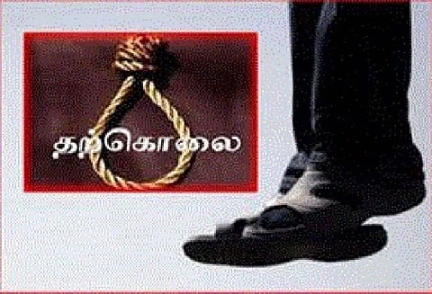 அரசு மதுபானக்கடை விற்பனையாளர் தூக்கிட்டு தற்கொலை