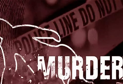 பல்லாரியில், நடத்தையில் சந்தேகம்: மனைவியை கொன்று தொழிலாளி தற்கொலை