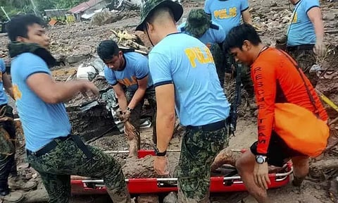 பிலிப்பைன்சை உலுக்கிய 'நால்கே' புயல்: பலி எண்ணிக்கை 100ஐ நெருங்குகிறது! மீட்புப் பணிகள் தீவிரம்!