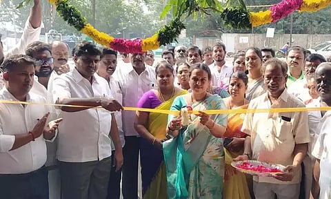 காஞ்சீபுரம் அருகே 210 கடைகள் கொண்ட தற்காலிக காய்கறி சந்தை