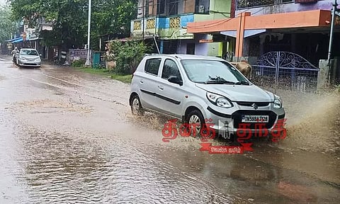 திருவாரூர் மாவட்டத்தில், கொட்டித்தீர்த்த கனமழை