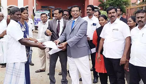 சட்ட விழிப்புணர்வு பிரசார வாகனங்கள்