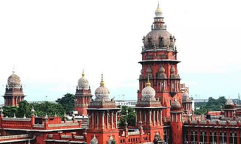 "புகார்கள் மீது நடவடிக்கை எடுக்காமல் காலதாமதம் செய்வது அரசியல் சாசனத்திற்கு விரோதமானது" - ஐகோர்ட் கருத்து