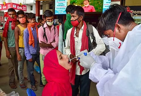 இந்தியாவில் கடந்த 24 மணி நேரத்தில் 1,132- பேருக்கு கொரோனா