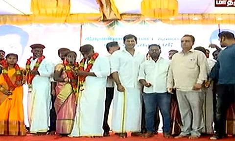 சென்னை: 11 ஏழை ஜோடிகளுக்கு இலவச திருமணம் செய்து வைத்த நடிகர் விஷால்...!