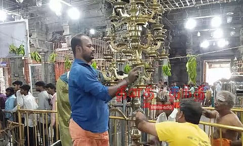 அருணாசலேஸ்வரர் கோவிலில் உழவார பணி