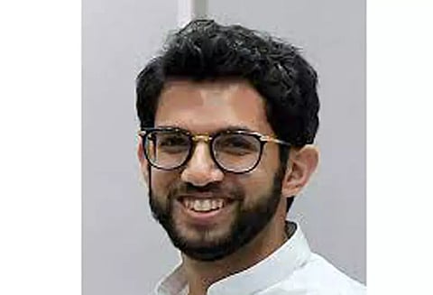 இன்னும் சில மாதங்களில் ஷிண்டே அரசு கவிழும்- ஆதித்ய தாக்கரே ஆருடம்