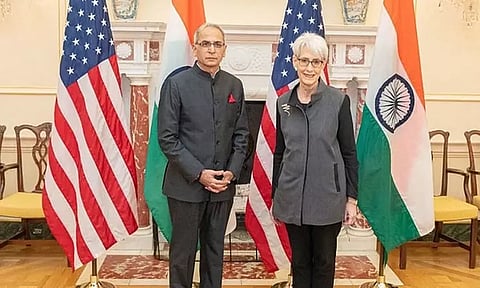 அமெரிக்க வெளியுறவு துணை செயலாளருடன் வினய் குவாத்ரா சந்திப்பு; இந்தோ-பசிபிக் பிராந்திய விவகாரங்கள் பற்றி ஆலோசனை