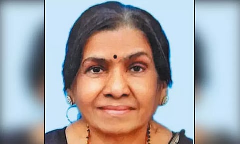 பிரபல நடிகை மரணம்