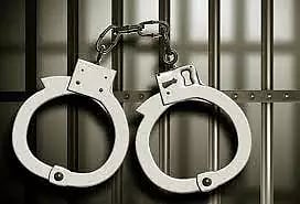 லாட்டரி சீட்டு விற்ற 3 பேர் கைது