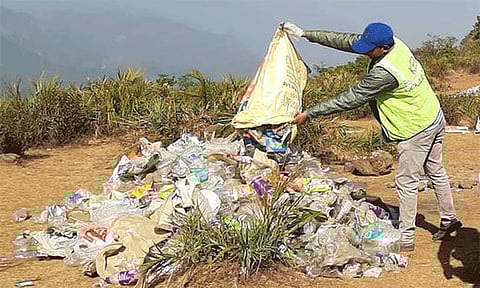 தூய்மையற்ற நகரமாக மாறிவரும் பெங்களூரு!