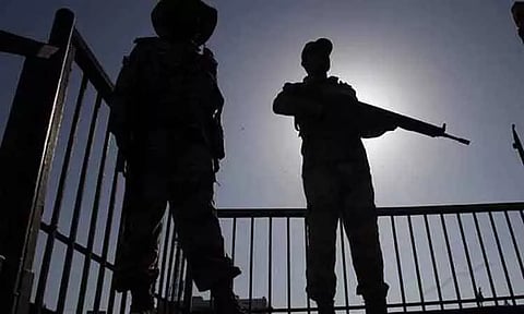 பிலிப்பைன்சில் ராணுவம் மற்றும் கிளர்ச்சிப் படை இடையே துப்பாக்கிச் சண்டை - 7 பேர் உயிரிழப்பு