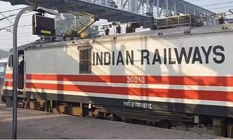 யு.டி.எஸ் செயலி மூலம் ரெயில் டிக்கெட் எடுக்கும் பயணிகளுக்கு இருந்த கட்டுப்பாடு தளர்வு