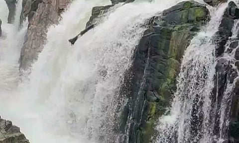 ஒகேனக்கல்லுக்கு நீர்வரத்து 16 ஆயிரம் கனஅடியாக அதிகரிப்பு