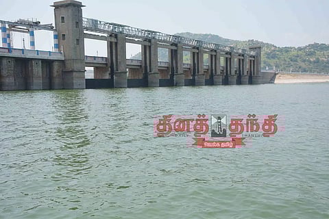 கிருஷ்ணகிரி அணைக்கு நீர்வரத்து அதிகரிப்பு