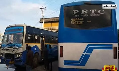 கல்பாக்கம் அருகே ஓடும் பேருந்தில் ஓட்டுநருக்கு வலிப்பு ஏற்பட்டதால் பரபரப்பு