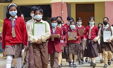 உ.பி.யில் டெங்கு பாதிப்பு அதிகரிப்பு; பள்ளிகளுக்கு புது உத்தரவு